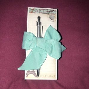 Nwt Stationary notepad with pen in Paris print
